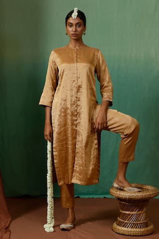 Chokhi Chorri Suvarn Straight Kurta & Pant Set 