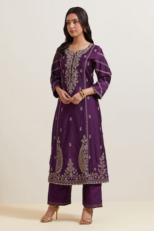 Priya Chaudhary Floret Embroidered Chanderi Silk Kurta 