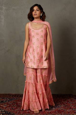 Chanderi Silk Floral Embroidered Kurta Set 