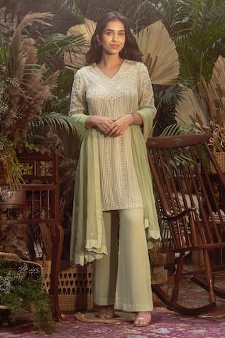 Samatvam by Anjali Bhaskar Nahrin Thread & Pearl Work Kurta Pant Set 