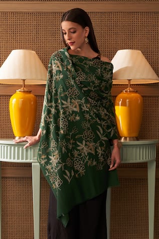 Peonies Embroidered Stole 
