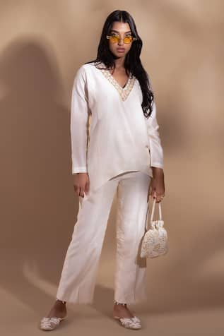 Zamoraa The Label Embroidered Placket Kurta With Pant 