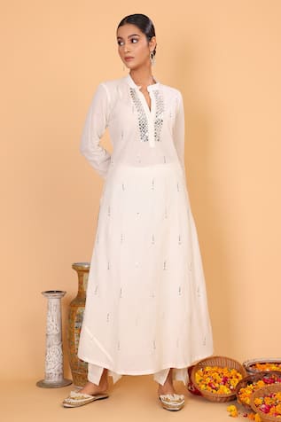 Nazar By Indu Mukaish Work Kurta & Pant Set 