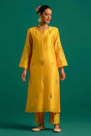 Anantaa By Roohi Hand Embroidered Kurta & Pant Set 