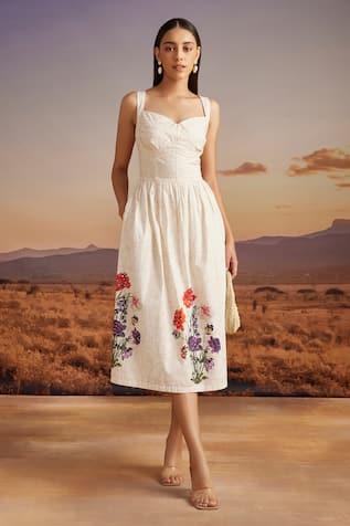 Verb By Pallavi Singhee Cotton Sweetheart Neck Dress 