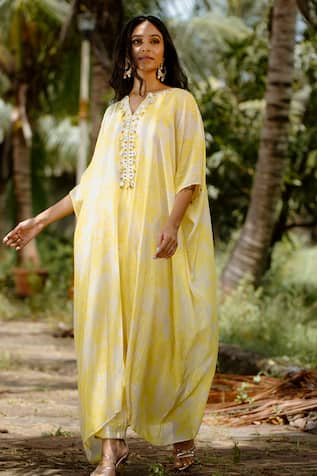 Vana Ethnics Mirror Embroidered Placket Kaftan With Pant 