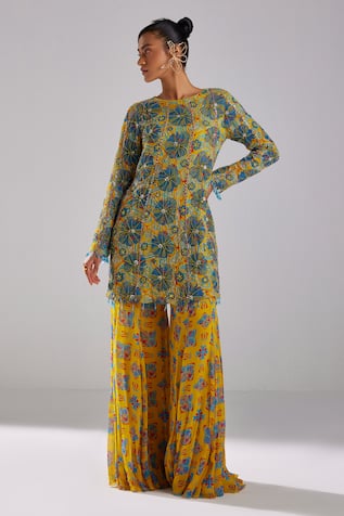 Diyarajvvir Petunia Bloom Print Kurta With Sharara 