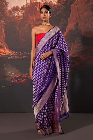 Ekaya Floral Pattern Silk Handwoven Saree With Unstitched Blouse Fabric 