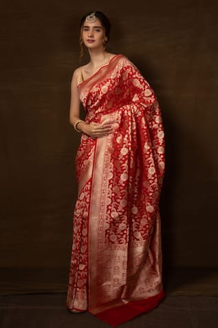 Pinki Sinha Banarasi Handwoven Saree With Running Blouse 