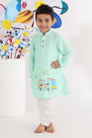 LA Dee DA Bus Motif Embroidered Kurta & Pyjama Set 