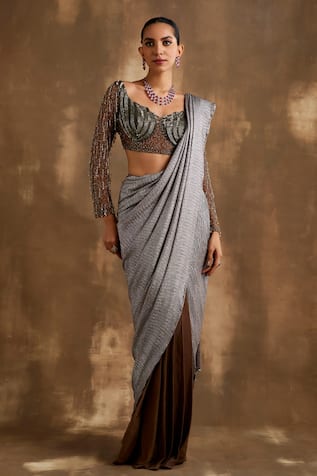 Niamh By Kriti Textured Pre Draped Saree With Blouse 