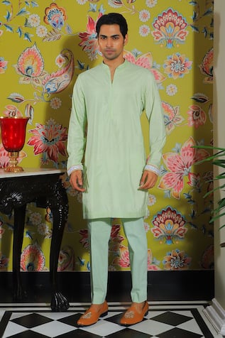 Yajy By Aditya Jain Sleeve Embroidered Kurta Set 