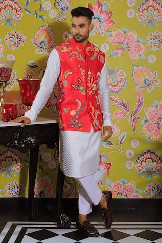 Yajy By Aditya Jain Embroidered Bundi & Kurta Set 