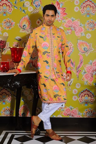 Yajy By Aditya Jain Garden Print Kurta Set With Bundi 