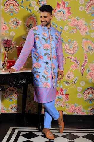 Yajy By Aditya Jain Floral Printed Bundi & Kurta Set 