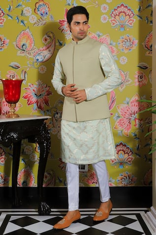 Yajy By Aditya Jain Quilted Bundi & Floral Woven Kurta Set 