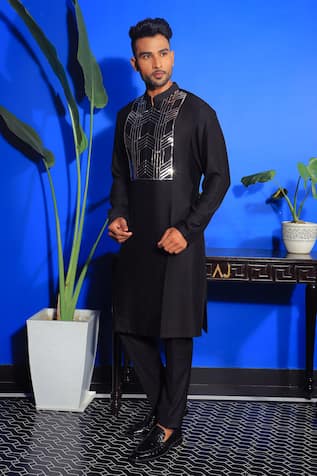 YAJY by Aditya Jain Embroidered Placket Kurta & Trouser Set 