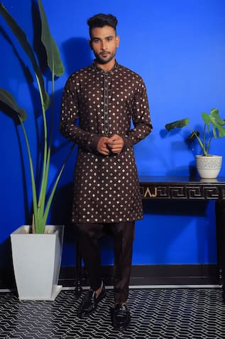 YAJY by Aditya Jain Banarasi Kurta & Pant Set 