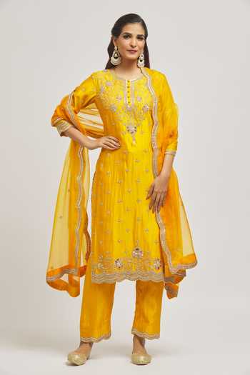Surbhi Shah Mukaish Hand Embroidered Kurta Pant Set 