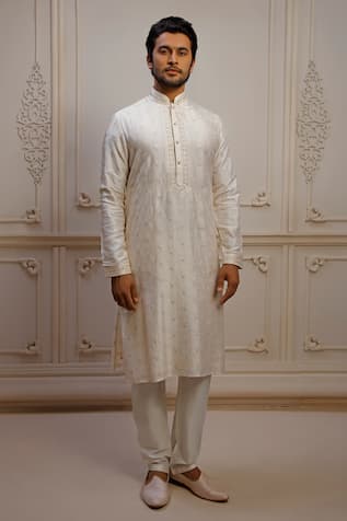 Vanshik Damask Booti Embroidered Kurta Set 