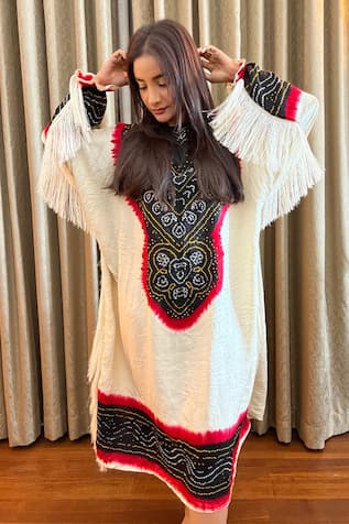 Etasha By Asha Jain Bandhani Pattern Kaftan 