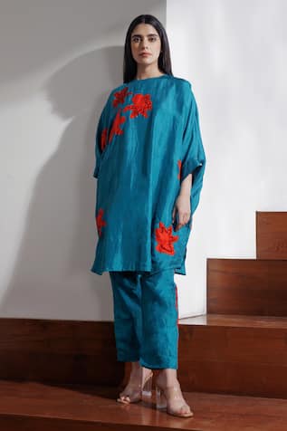 Kavya Singh Kundu Cordelia Handwoven Mulberry Silk Tunic With Trouser 