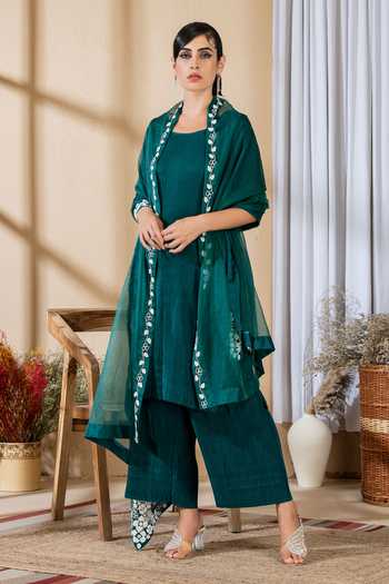 Preeti Mehta Pleated Kurta Set With Flower Pearl Embroidered Dupatta 