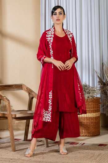 Preeti Mehta Pleated Kurta Set With Floret Embroidered Dupatta 