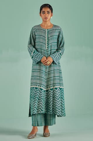 Surbhi Gupta Geometric Print Straight Kurta With Trouser 