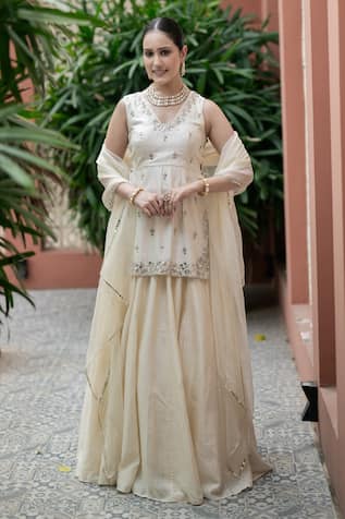 Esha Koul Embroidered Kurta Lehenga Set 