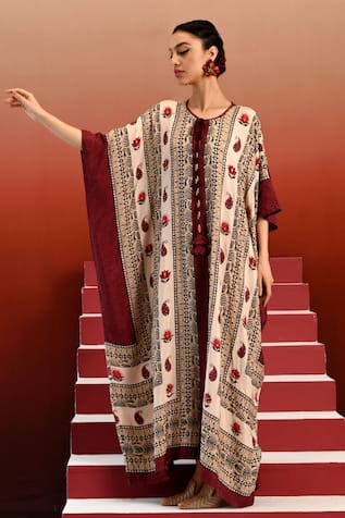 Swati Vijaivargie Ragini Lotus & Paisley Print Kaftan 