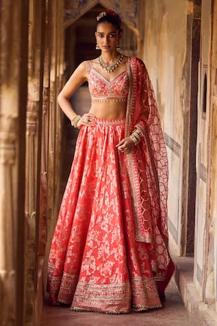 Buy Women Red Sequin Embroidered Silk Bridal Lehenga And Blouse Set With  Dupatta And Belt - Reds & Pinks - Indya