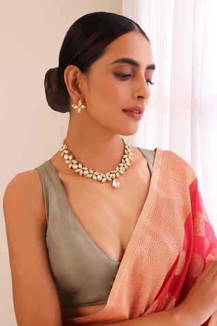 Swabhimann Kundan Embellished Pendant Necklace Set 