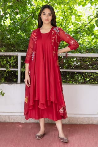 Vaayu Rafflesia Bloom Embroidered Jacket With Tunic 