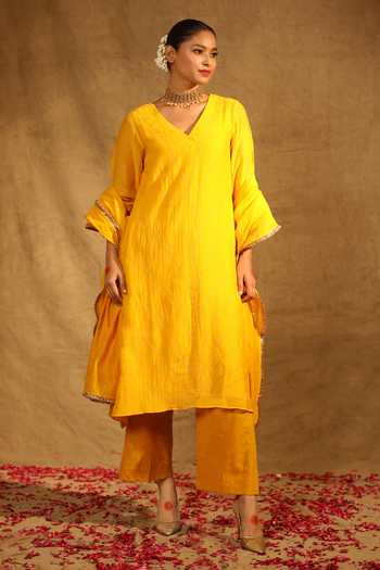 Trendy Tokari Dimensional Metallic Thread Embroidered Kurta Pant Set 