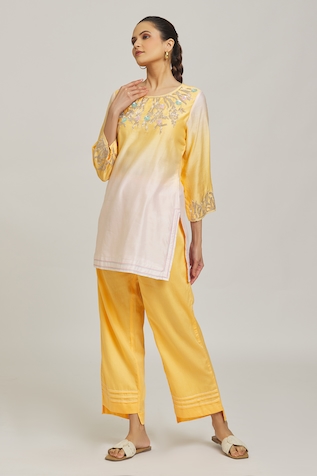 Naintara Bajaj Ombre Placed Crystal Embroidered Tunic With Pant