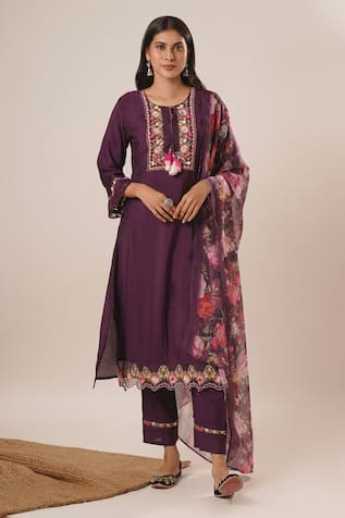 Avaha Floral Work Kurta Pant Set 