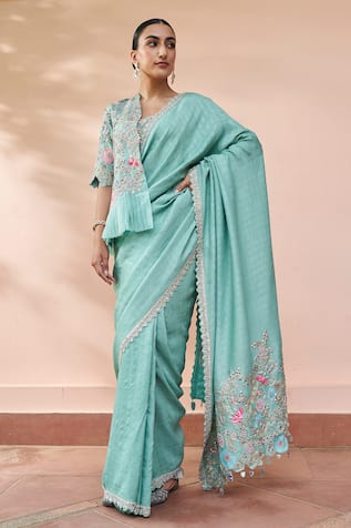 Osaa by Adarsh Scallop Border Embroidered Saree Set With Jacket 