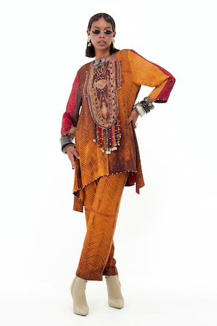 Aseem Kapoor Mitra Printed Asymmetric Kurta & Trouser Set 