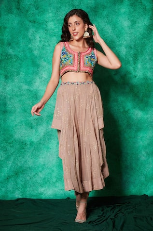 Saaj by Ankita Bloom Garden Thread Work Top With Draped Skirt 