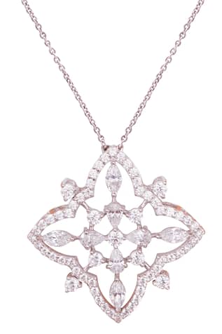 Colver Motif Pendant Necklace 