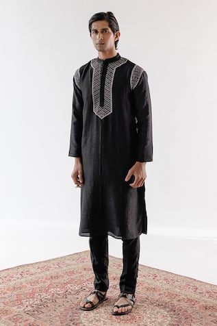 Ibaadat Hand Embroidered Kurta & Pant Set 