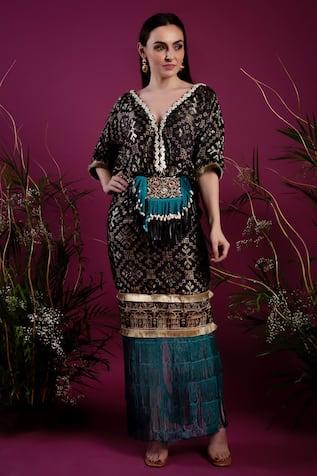 tara thakur Woven Geometric Kaftan Dress 