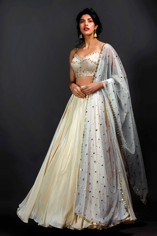 Izzumi Mehta Embroidered Lehenga Set