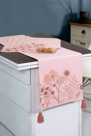 Aari Embroidered 6 Pcs Set of Table Mat Set 