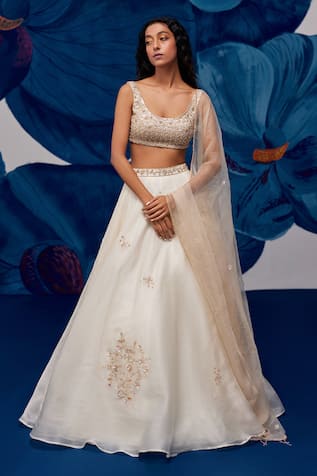 Zoon Floral Jaal Embroidered Lehenga Set 