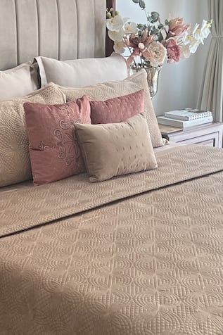 Sadyaska Lindo Geometric Quilted Bedspread Set 