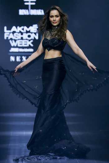 Rina Dhaka Embroidered Blouse Fishtail Skirt Set 