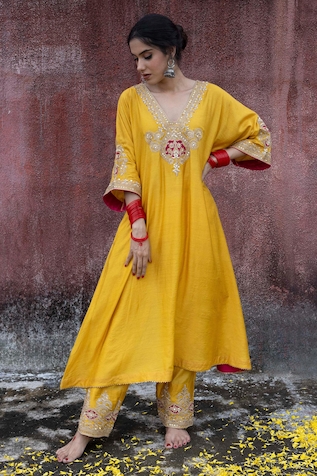 Kajal Aggarwal's silk kurta by Payal Khandwala is the perfect blend of  traditional and modern