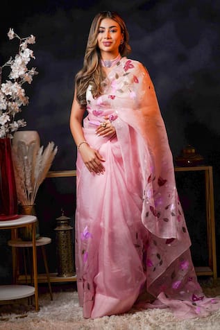 Avalipt Breezy Bougainvillea Handpainted Saree 